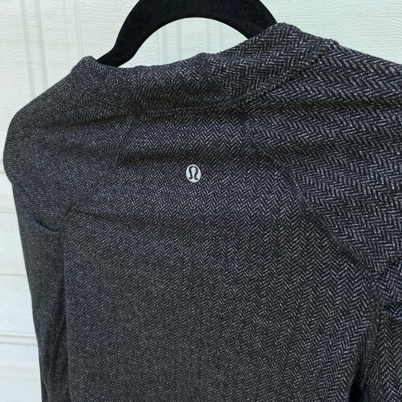 Lululemon winter sports thick long sleeve - Picture 1 of 3